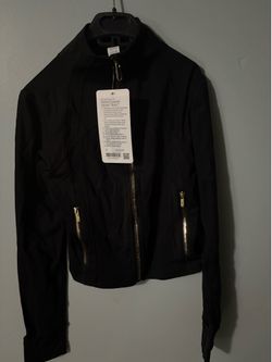 Black Lululemon cropped define jacket,  sz 6