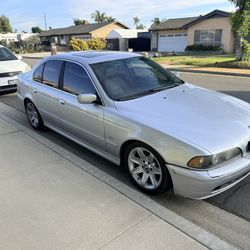2002 BMW 525i