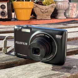 Fujifilm Y2K Digicam 