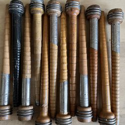 12 Vintage Thread Spools 