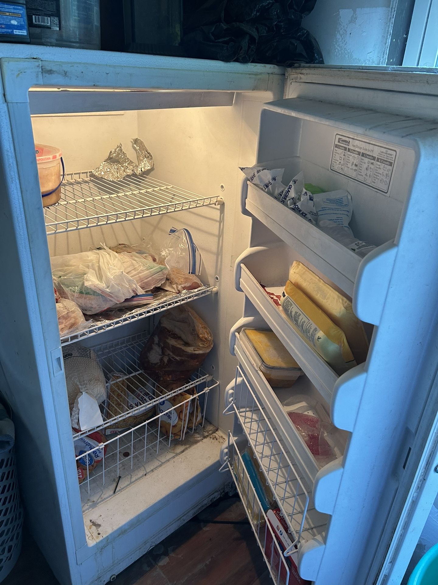 Deep Freezer , Keeps Everything Cold