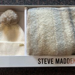 Steve Madden hat and scarf set