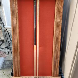 Wooden Display used for Pool table sticks In very good condition