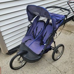 Jogging  Double Baby Trend Stroller $40