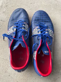 Men’s under Armour, X force, soccer cleats, size 13