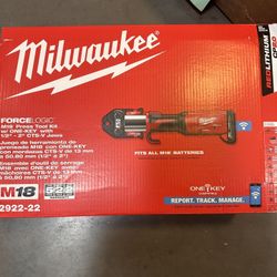 Milwaukee 2922-22 M18 Force Logic Press Tool Kit
