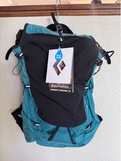 NWT Black Diamond Distance 22 Hydration Pack / Vest - Women's Medium