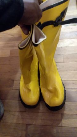 Rubber wrk boots