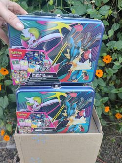 POKEMON FALL 2025 COLLECTOR CHEST