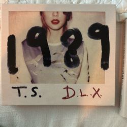 Taylor Swift 1989, T.S. DLX
