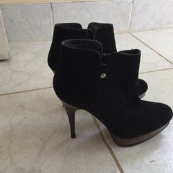 Stuart Weitzman Suede Bootie Size 5