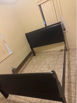 Bed-frame Queen size