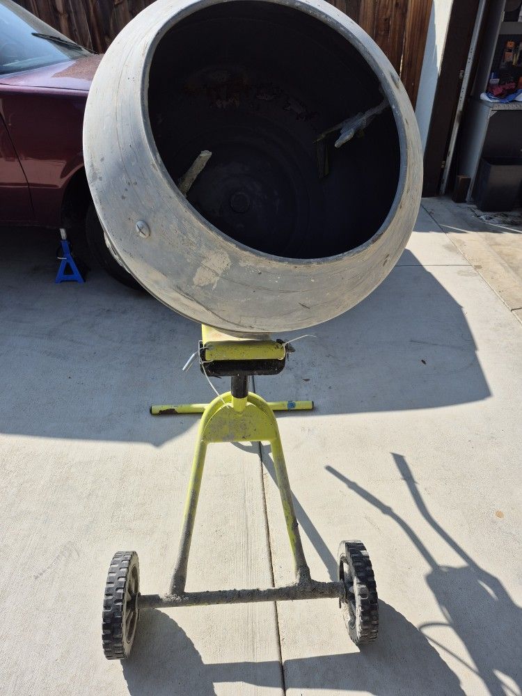 Ryobi Concrete Mixer