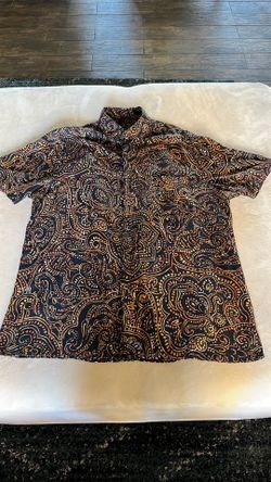 Men’s Button Up Shirt Size Medium