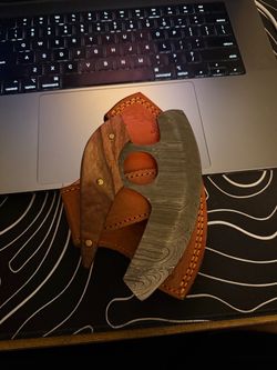 Damascus Steel Ulu Knife with Leather Sheath