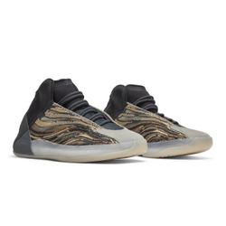 Yeezy Quantum 'Amber Tint'