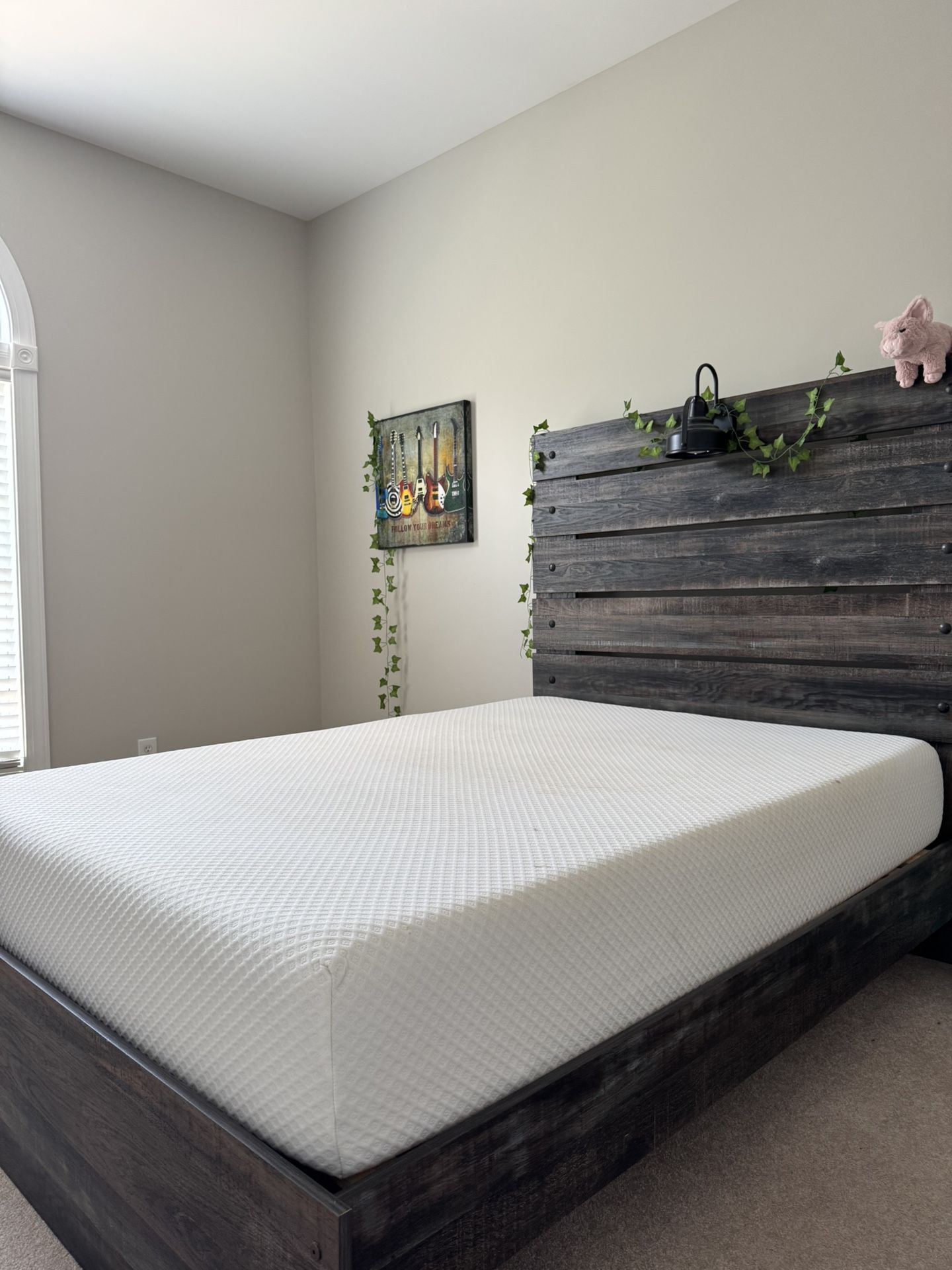 Twin bed