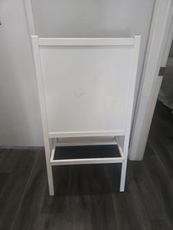 Kids Double-Sided Art Easel