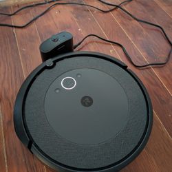 iRobot Roomba i4