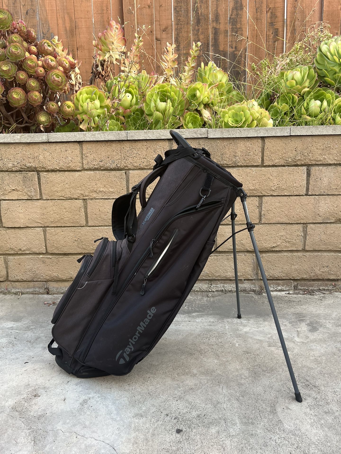 Taylormade Flex Tech Golf Bag 2024
