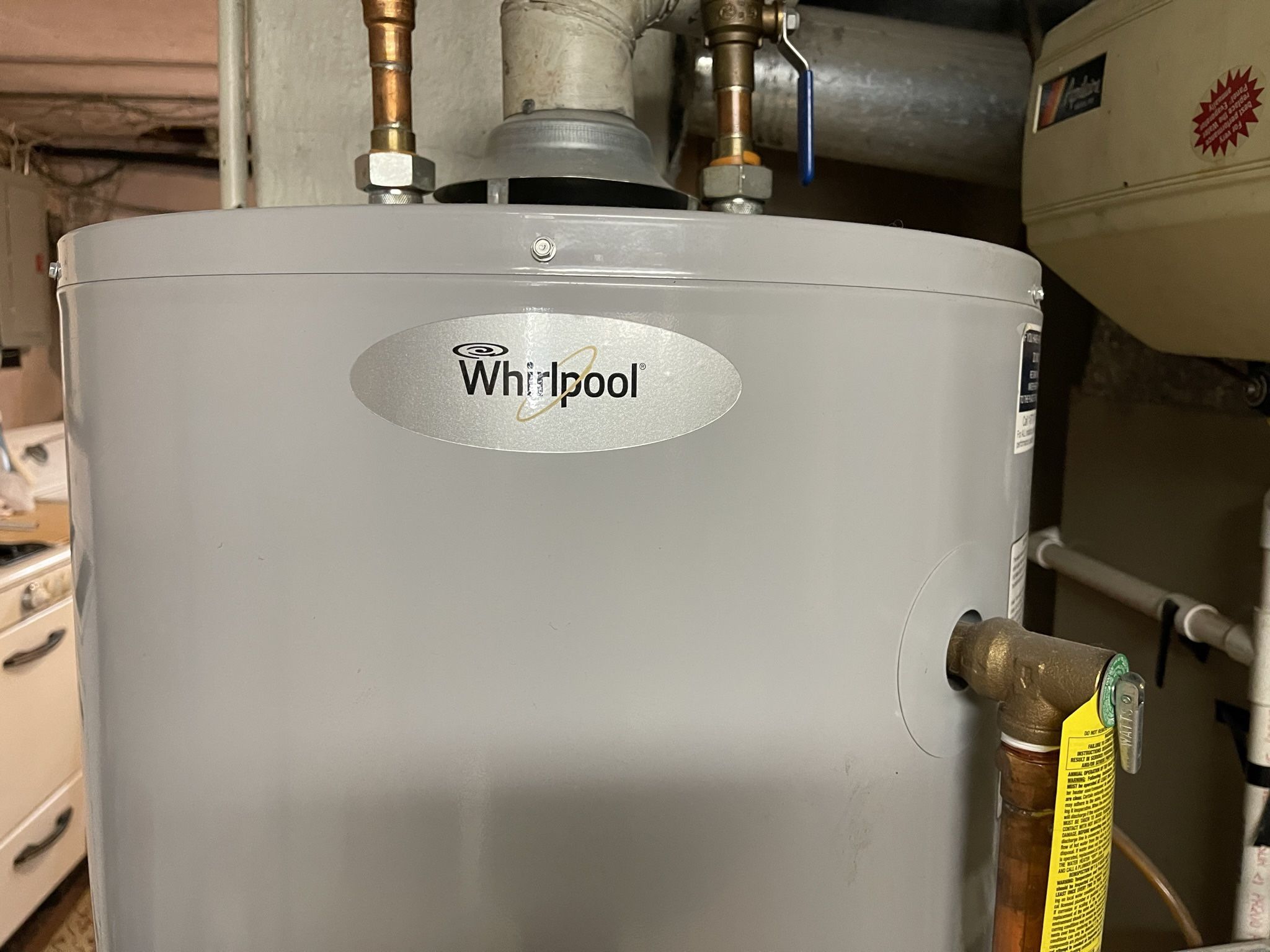 Whirlpool 50 Gallon Tall Natural Gas Water Heater Model# 50T6-40NG