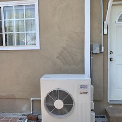 Mini Split // Air Conditioning 