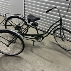 1960S Vintage Tricycle Town & Country Schwinn Tri Wheeler All Original Nothing Has Been Changed. The Only Thing Missing Is The Light In The Back Refl.