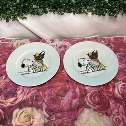 8” Peanut Plates 