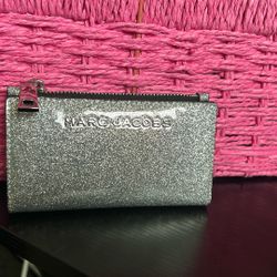 Brand New Marc Jacobs Wallet For Sale.. 