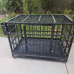 Heavy Duty Dog Crate With Wheels