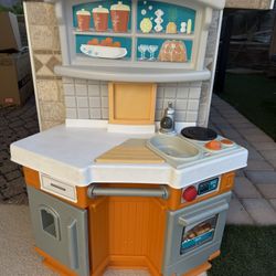 Little Tykes Play Kitchen