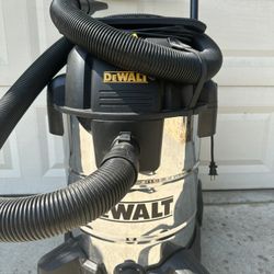 Dewalt 16 Gallon Wet Dry Vacuum