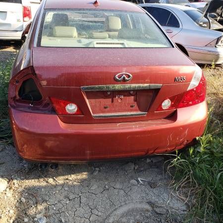 2006 Infiniti M35 For Parts