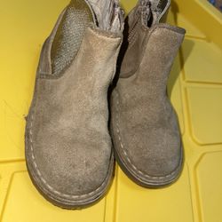 Zara Toddler Boots Size 24