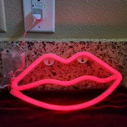 Brand NEW NEON LIPS 💋 LIGHT