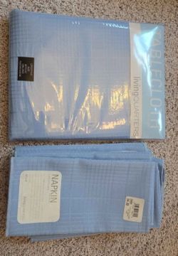 Table Cloth and Napkins