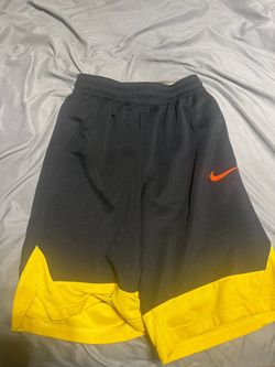 Nike Dri-FIT Black & Yellow Shorts – Men’s Small