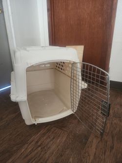 Dog crate