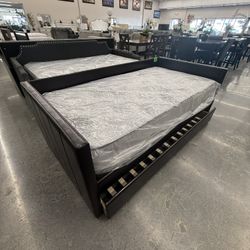 TWIN DAY BED 