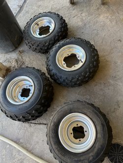 Yamaha wheels and tires OEM