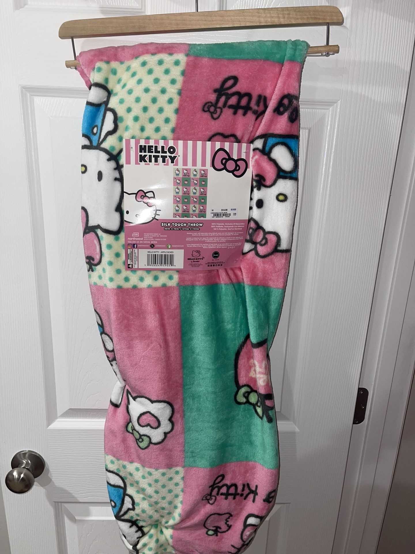 Hello Kitty Blanket