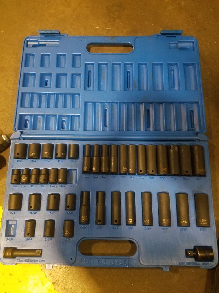 Socket set 3/8 drive, pry bar set, and 1/2 torque wrench