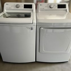 LG washer and electric dryer set. 