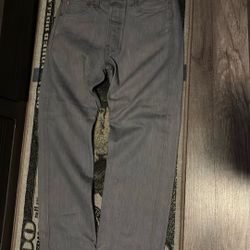 Grey Levis 501
