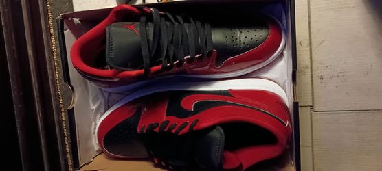 Jordan 1 low se patent leather size 13
