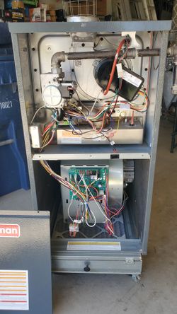 Goodman Furnace 4ton 80k Btus In Excellent Condition
