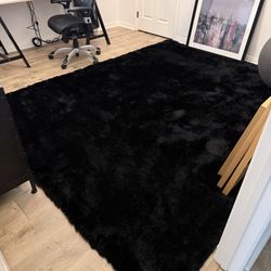 Indochine Rug - Black - Z Gallerie