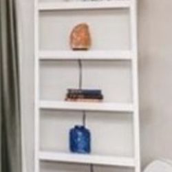 2 White bookcases H76 W23D9.5 Excellent 