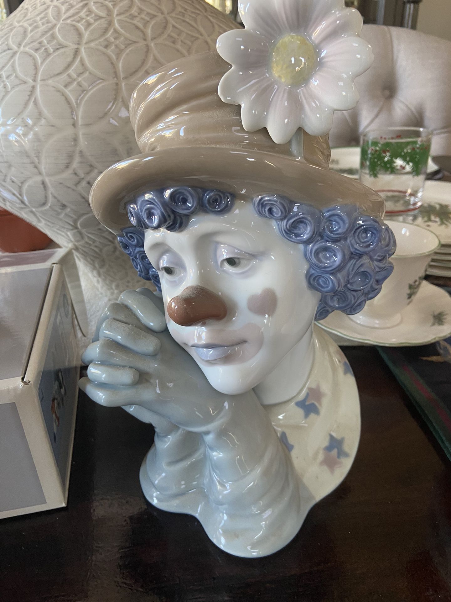 Christmas & Lladro Collectibles