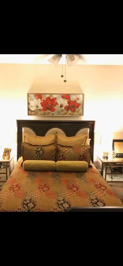 Pier One Queen size comforter